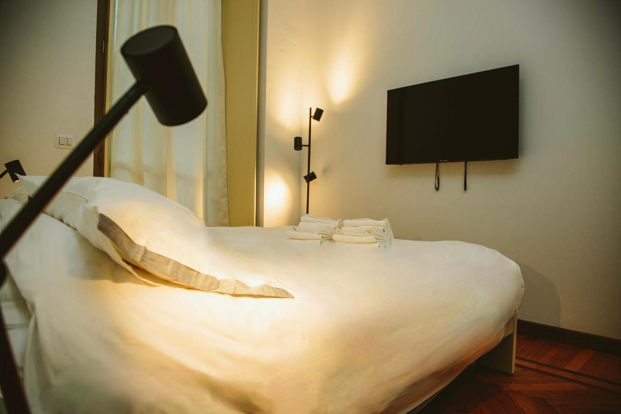 Appartamenti Boutique "Camerana14" Turin Exteriör bild